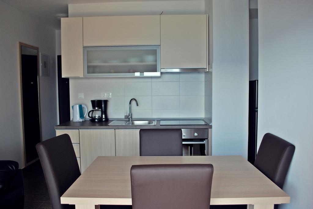 Apartments Nostro Omiš Szoba fotó