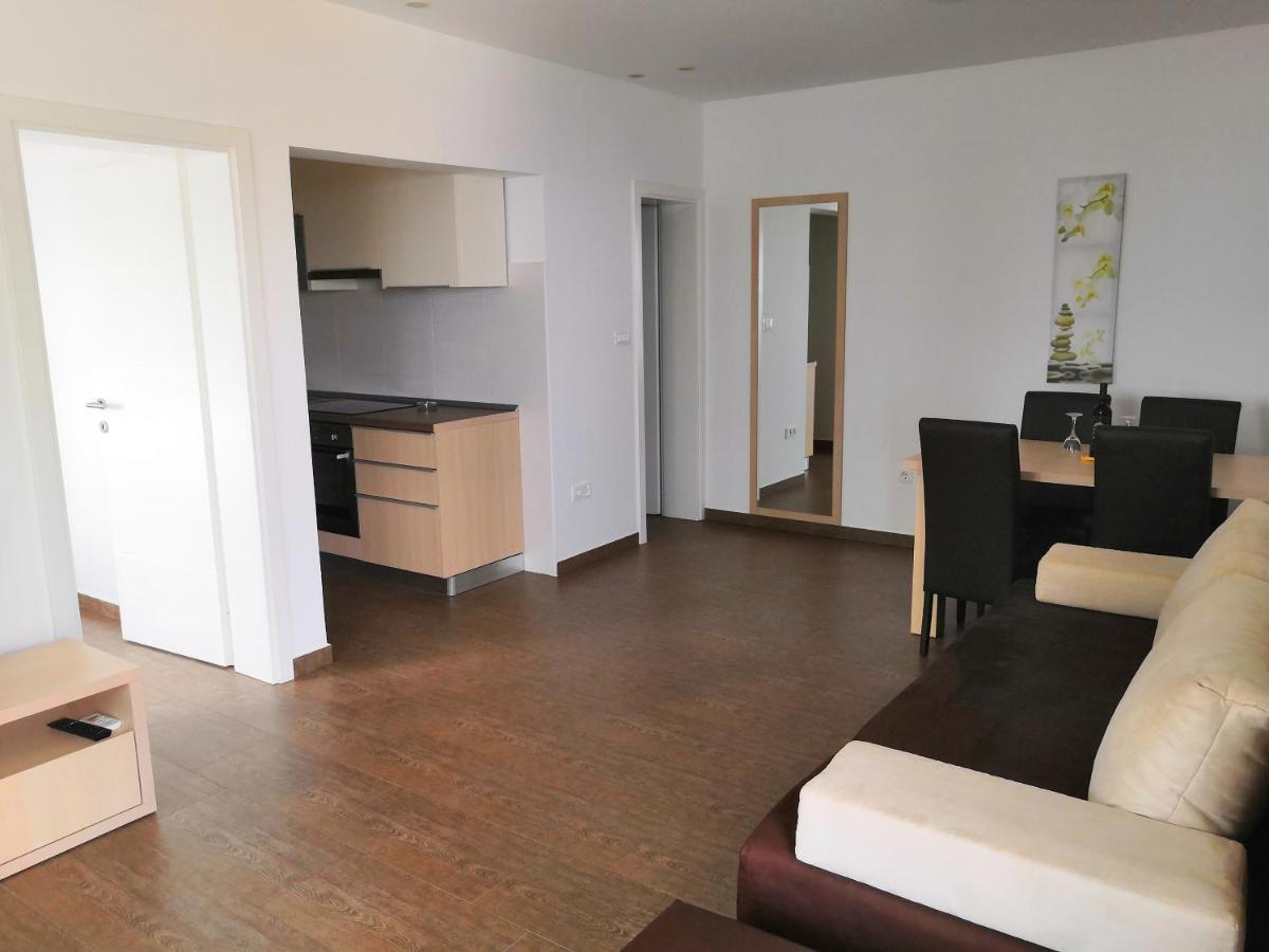 Apartments Nostro Omiš Kültér fotó