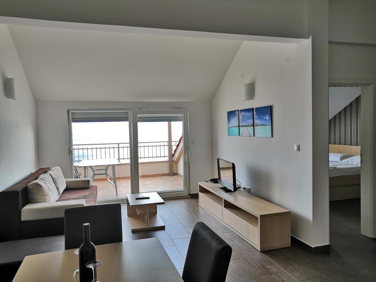 Apartments Nostro Omiš Kültér fotó
